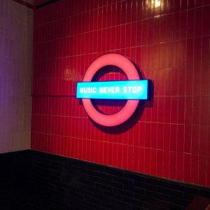 杭州中低端夜总会ktv招聘包厢管家,服装和形象要求是怎样的？