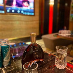 杭州临安区板桥镇附近夜场招聘包厢气氛租,跟领队还是直招