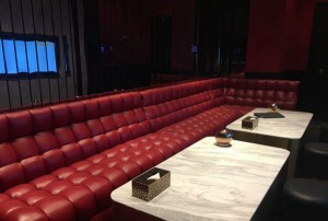 杭州临安区玲珑街道附近ktv招聘女服务员,ktv领班队长微信多少