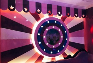 杭州中低档夜场招聘商务迎宾,工作环境和氛围如何？